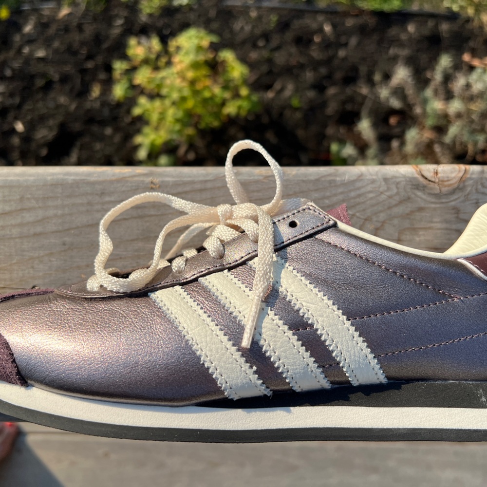 Adidas Country OH W, Size 7.5